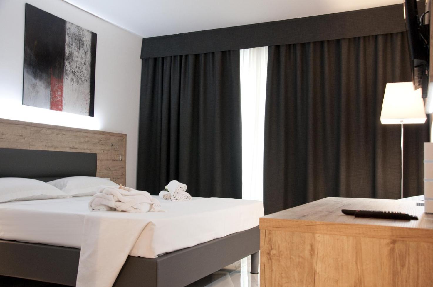 Ambruosi Village Resort & Spa Massignano Dış mekan fotoğraf